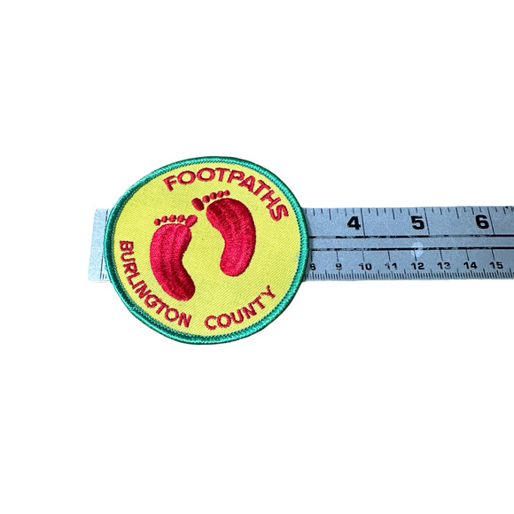 Vintage Girl Scouts Patches Embroidered Assorted Designs Collectible Lot of 10 - Picture 3 of 5